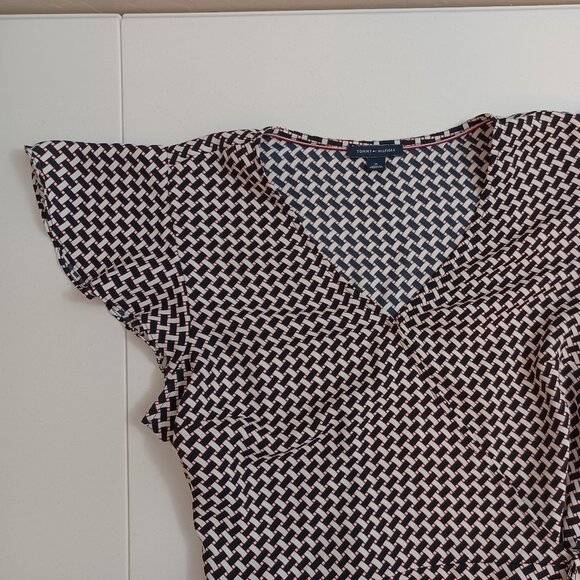 Women's Tommy Hilfiger Black/White/Red Side Tie Blouse Size Medium - Picture 4 of 11
